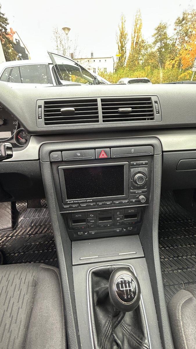Audi A4 2006 — photo 6