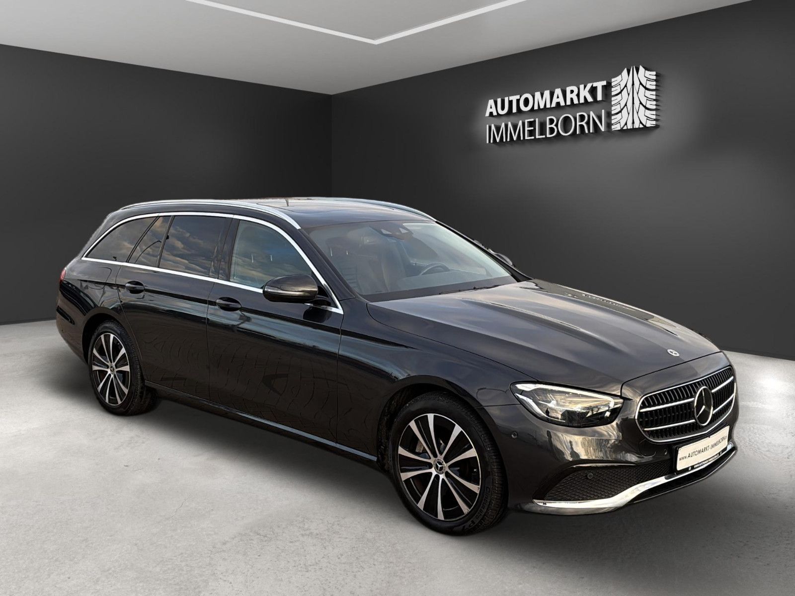 Mercedes-Benz E 300 de Allrad Sdach*Distro*Kamera*VollLeder*LE