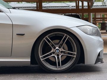 BMW 325 - 8