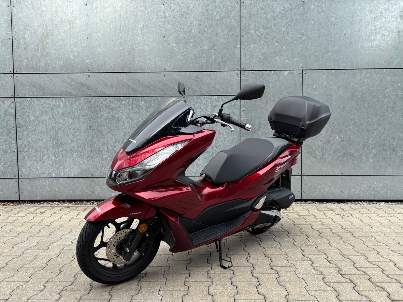 Fahrzeugabbildung Honda PCX 125 Topcase