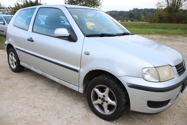 Volkswagen Polo 1,0 Alu 150Tkm Tüv 10.25