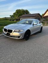 BMW 528i - silberne BMW 528