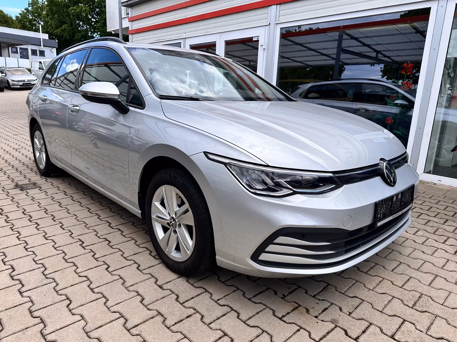 Volkswagen Golf VIII 2.0 TDI Variant Life*NAVI*LED*ACC*