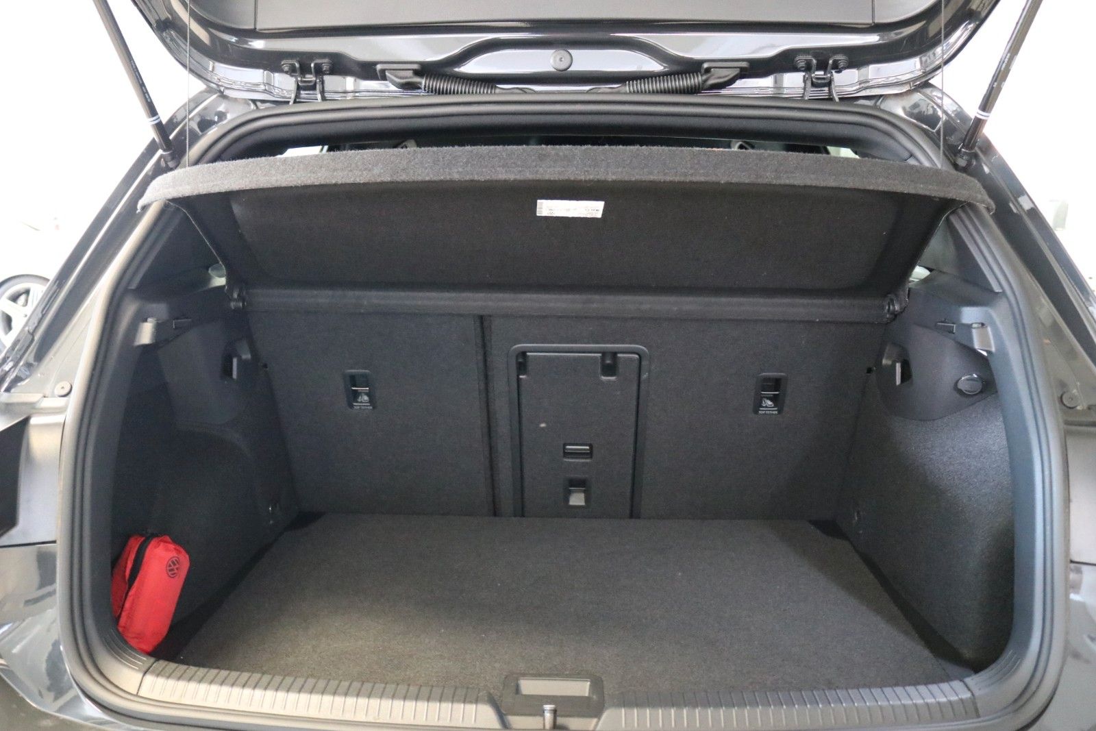 Volkswagen Golf VIII Lim. GTI Clubsport DCC DAB+ Virtual foto 8