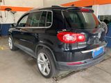 Volkswagen Tiguan Team 4Motion*DSG*Bi-Xen.*SHZ*PDC*TMP*EU5 - Volkswagen Tiguan mit Diesel-Antrieb: Geländewagen, Team