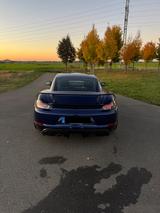 Porsche Cayman GT4 - blaue Porsche Cayman