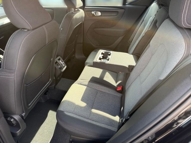 Volvo XC40 T2 Core mit Kamera Sitzheizung GJR PDC Navi foto 11
