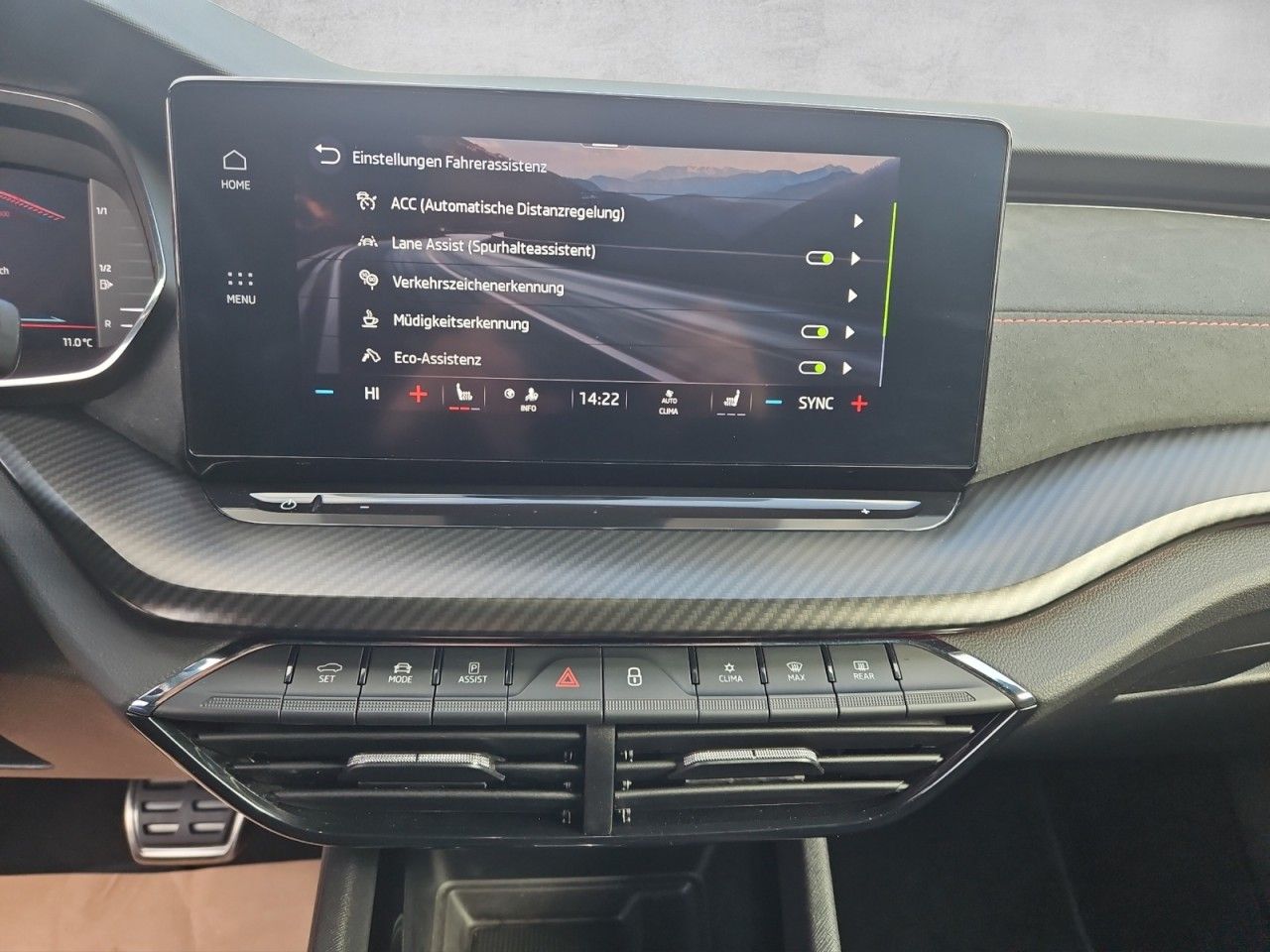 Fahrzeugabbildung SKODA Octavia Combi RS,AHK,Matrix,Navi,SHZ,Panorama