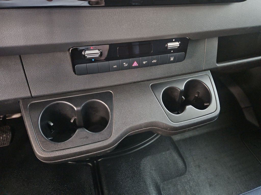 Fahrzeugabbildung Mercedes-Benz Sprinter 315 Kasten L3H2 10'' MBUX Standheizg LE