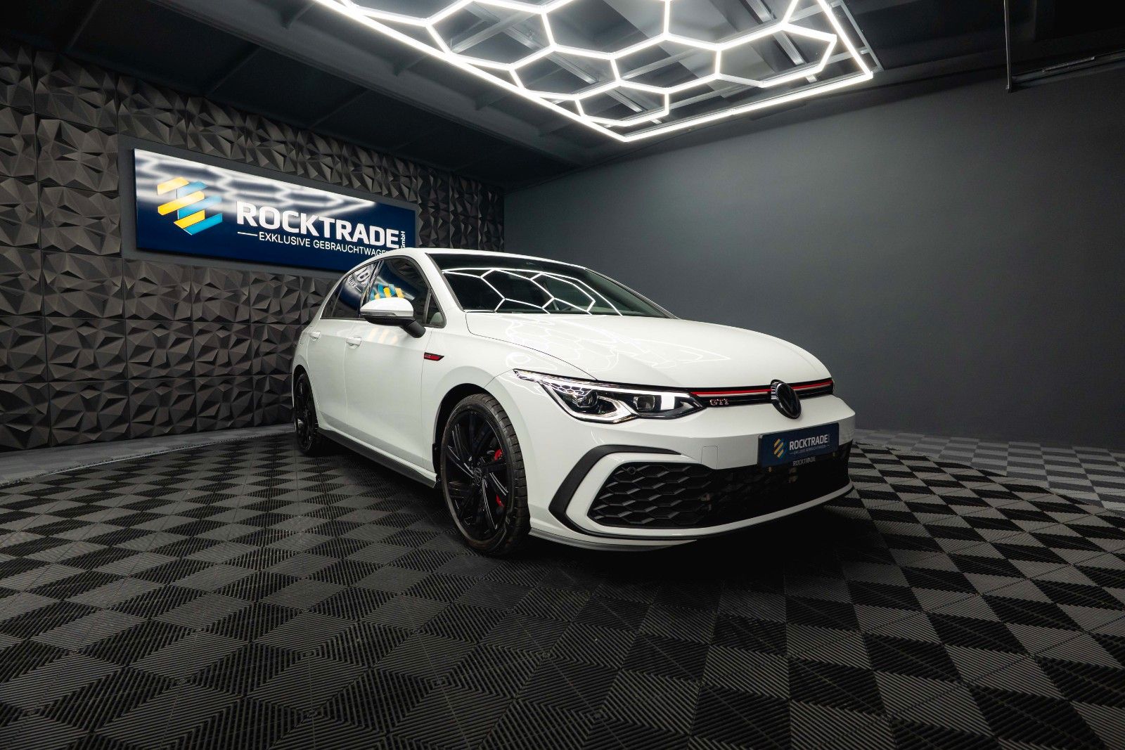 Fahrzeugabbildung Volkswagen Golf VIII Lim. GTI *LED+*Digital Tacho*1.Hand*