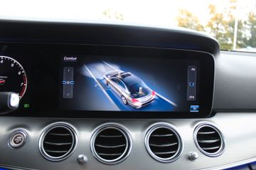 Fahrzeugabbildung Mercedes-Benz E 400 Lim. 4Matic AMG Line Widescreen 19"