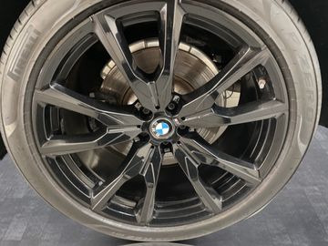 BMW X7 - 11