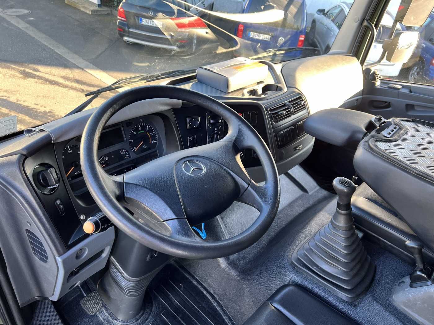 Fahrzeugabbildung Mercedes-Benz Axor 1829 A 4x4 Pritsche