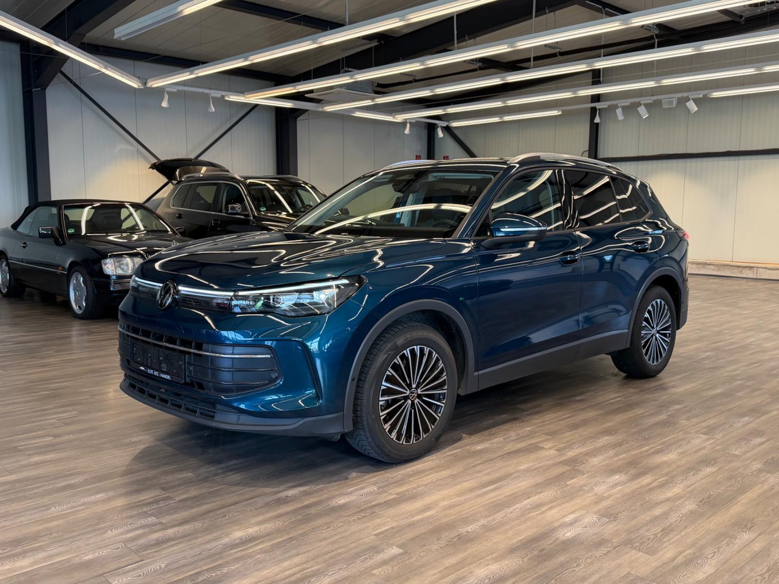 Volkswagen Tiguan 2.0 TDI Life ACC AHK Navi Kamera LED