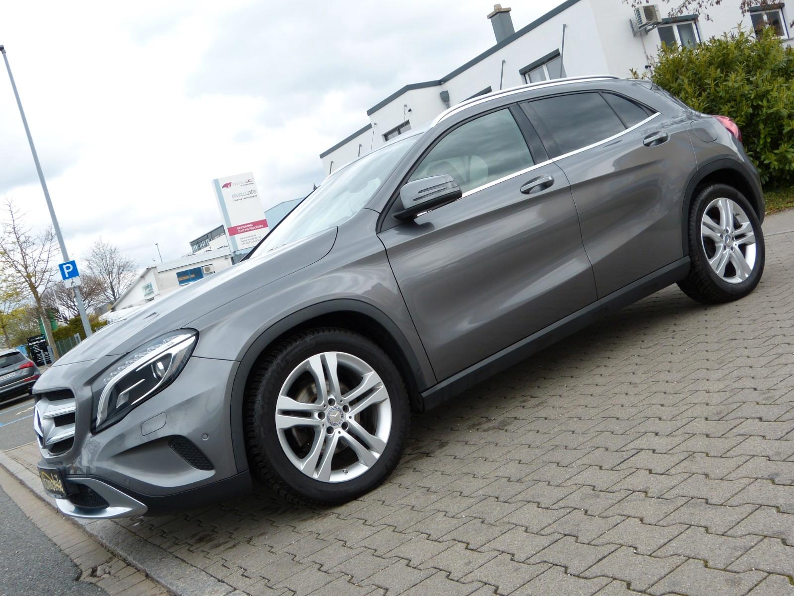 Mercedes-Benz GLA 200 Urban Aut. *Navi*Bi-Xenon*Sitzhz*Kamera*