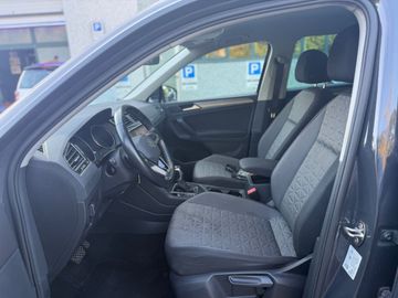 Volkswagen Tiguan - 8