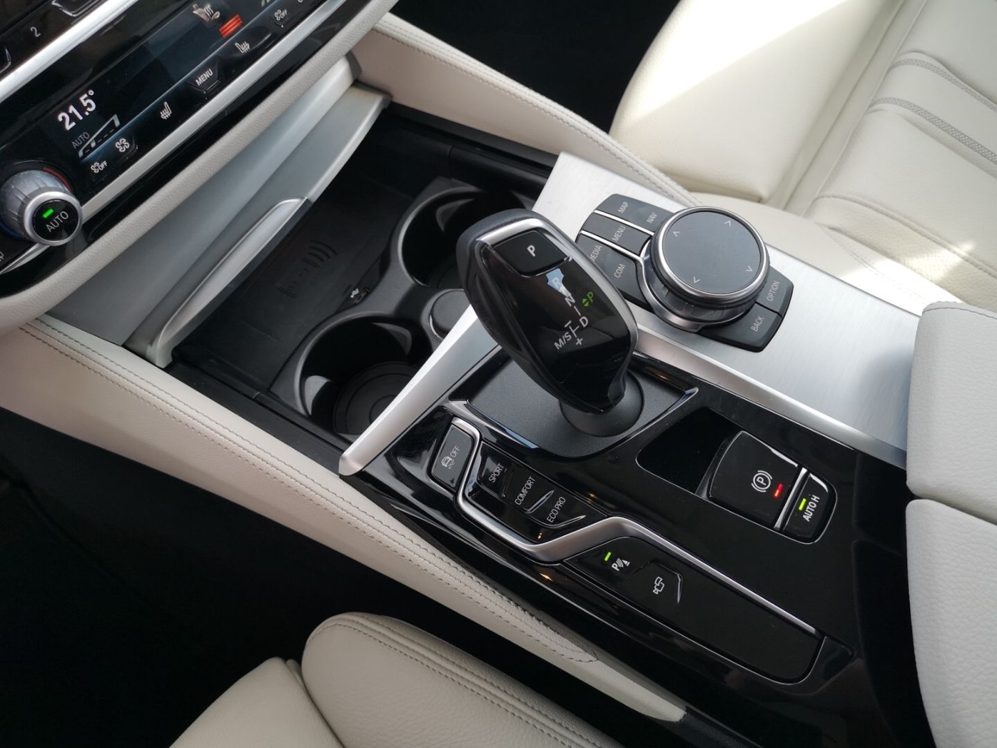 BMW 530 i xDr. Luxury Line LASER LEDER NAVI PDC SHZ foto 23