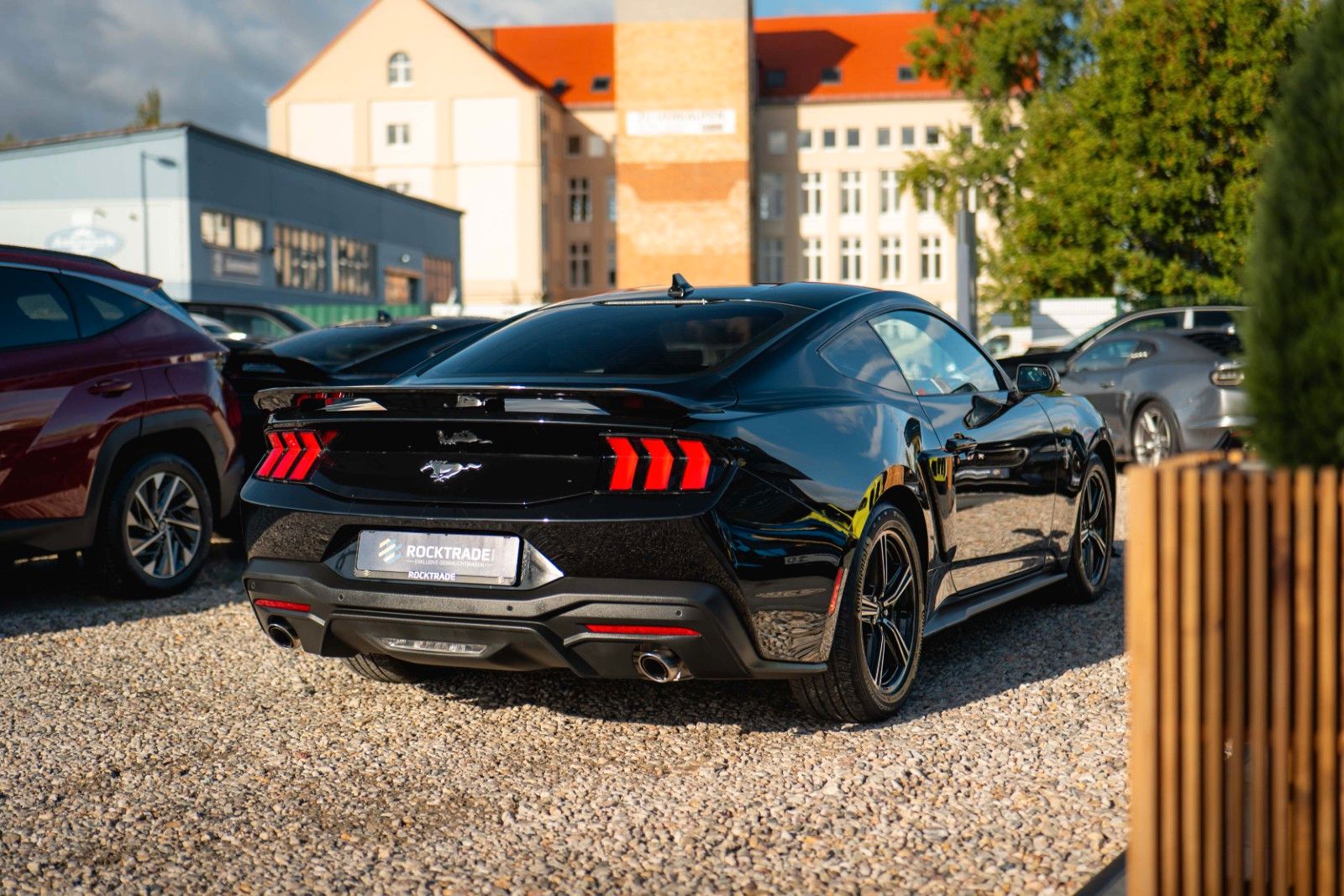 Fahrzeugabbildung Ford Mustang GT Coupe DARK HORSE MY2024 LED 19%