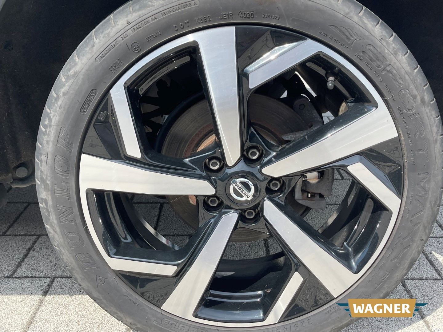 Fahrzeugabbildung Nissan Qashqai Akari Leder Pano SHZ 360°LED  Klimaautom