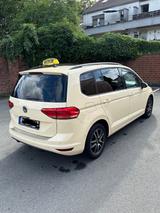 Volkswagen Touran 2.0 TDI SCR 85kW DSG Trendline - Volkswagen Touran: Taxi