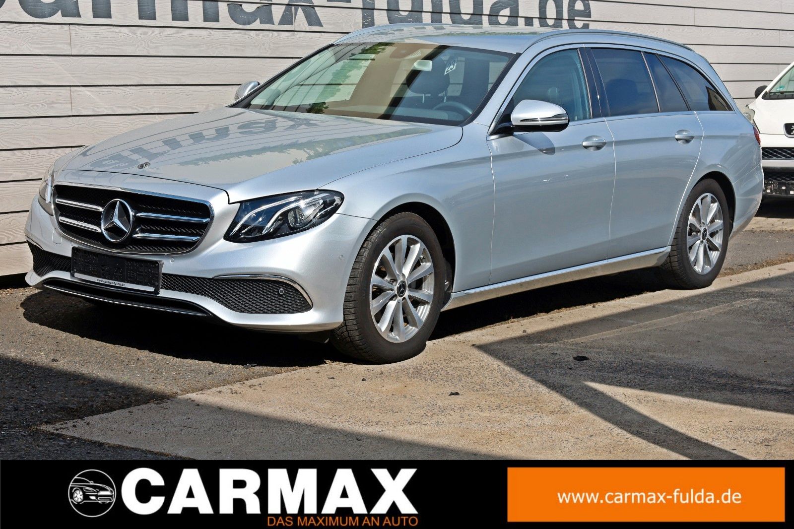Fahrzeugabbildung Mercedes-Benz E 220d, Avantgarde, Leder,Navi,LED,SH,Kamera,AHK