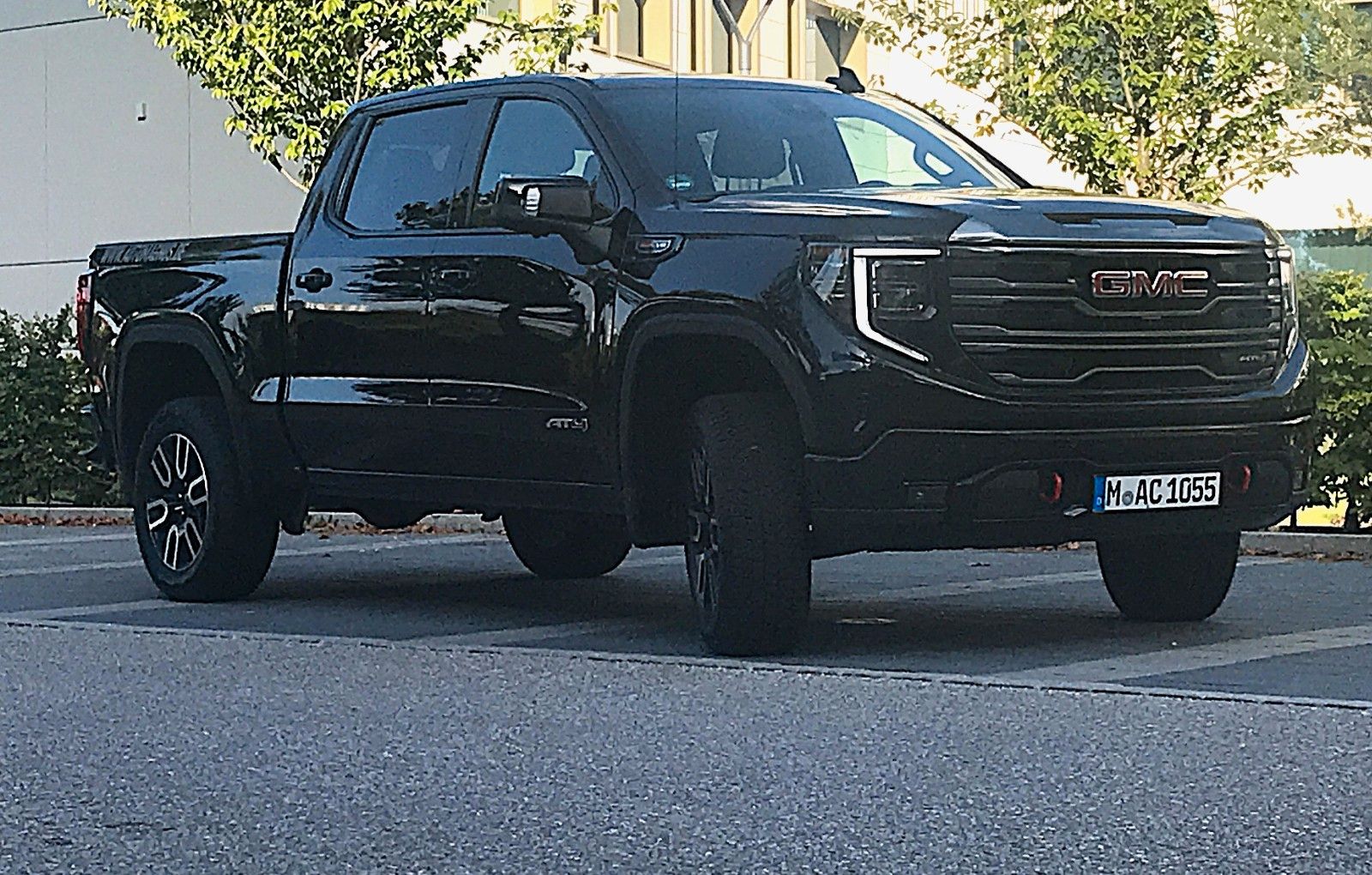 Fahrzeugabbildung GMC Sierra 1500 AT4 6.2 V8 Offroad*Klappenausp.*360°
