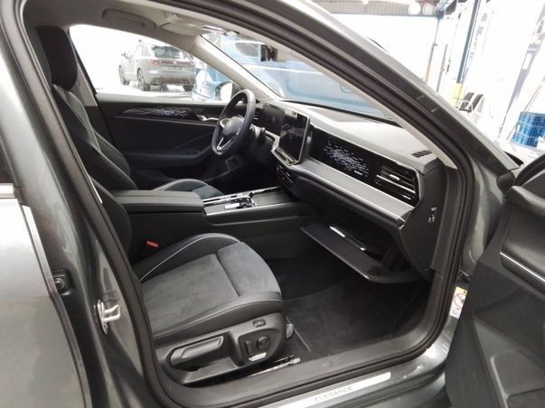Passat Variant 1.5 TSI eHybrid Elegance AHK