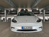 Tesla Model Y Standard Range RWD Top gepflegt - Tesla Model Y: Rwd