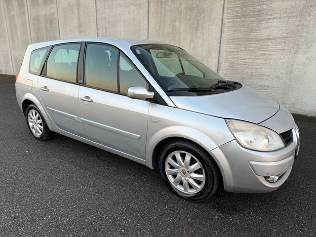 Renault Scénic 2.0 dCi 150CV 7 POSTI