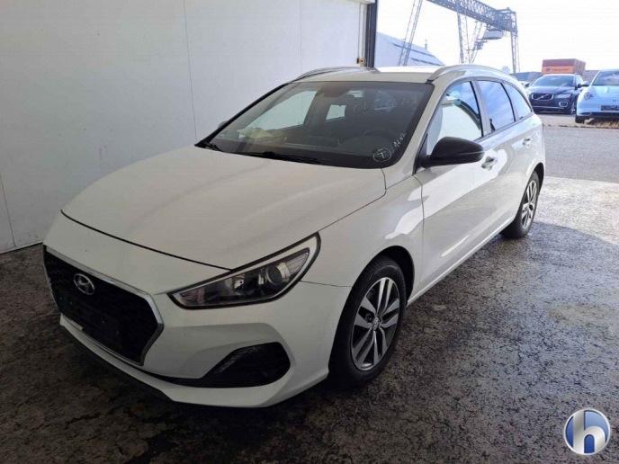 Hyundai i30 cw YES!
