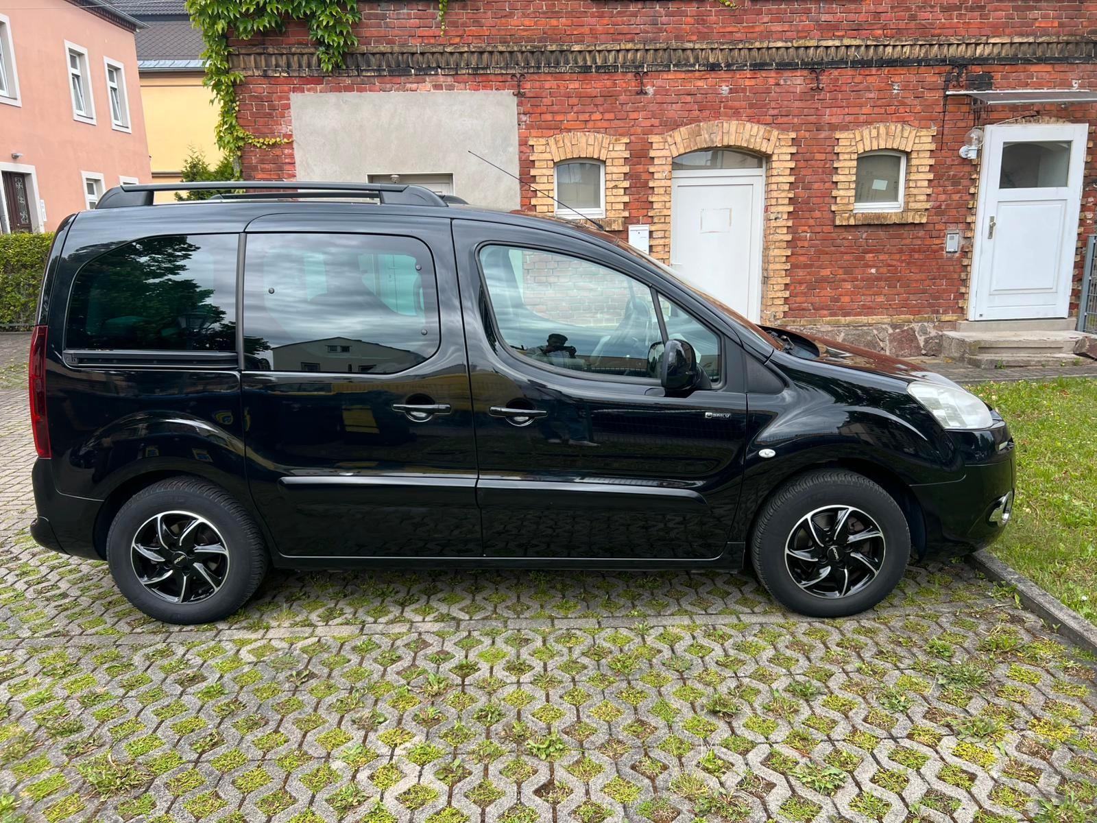 Peugeot Partner 1.6/Panorama/Tempomat/1-Hand
