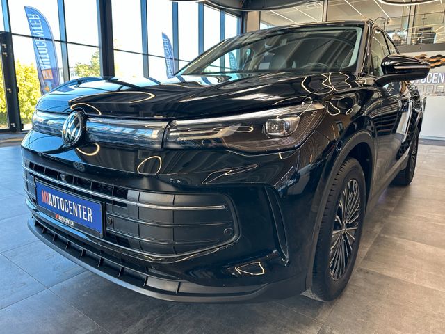 Volkswagen Tiguan *1-HAND*360°*LKHZ*ACC*LED*3-ZONEN*NAVI*