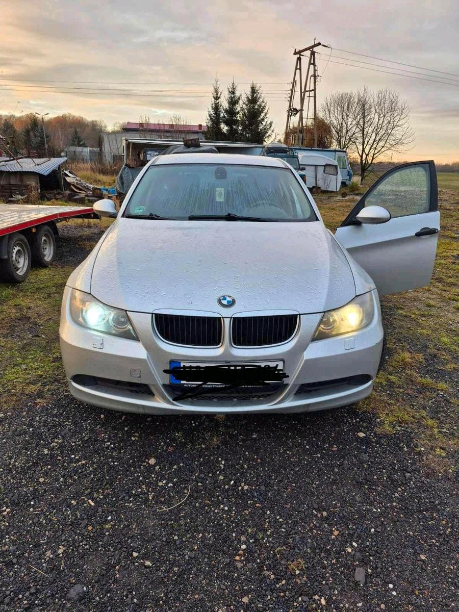 BMW 320 2006 — photo 6