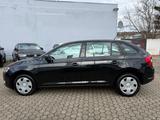 Skoda Rapid Spaceback Active - schwarze Skoda Rapid