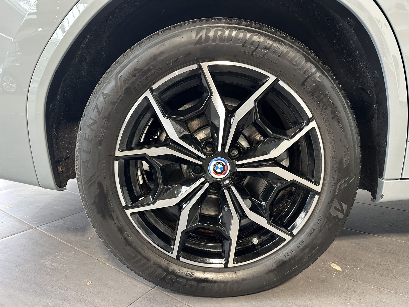 Fahrzeugabbildung BMW X3 xDrive30i M-Sport NAV+LED+AHK+HIFI+19ZOLL+LHZ