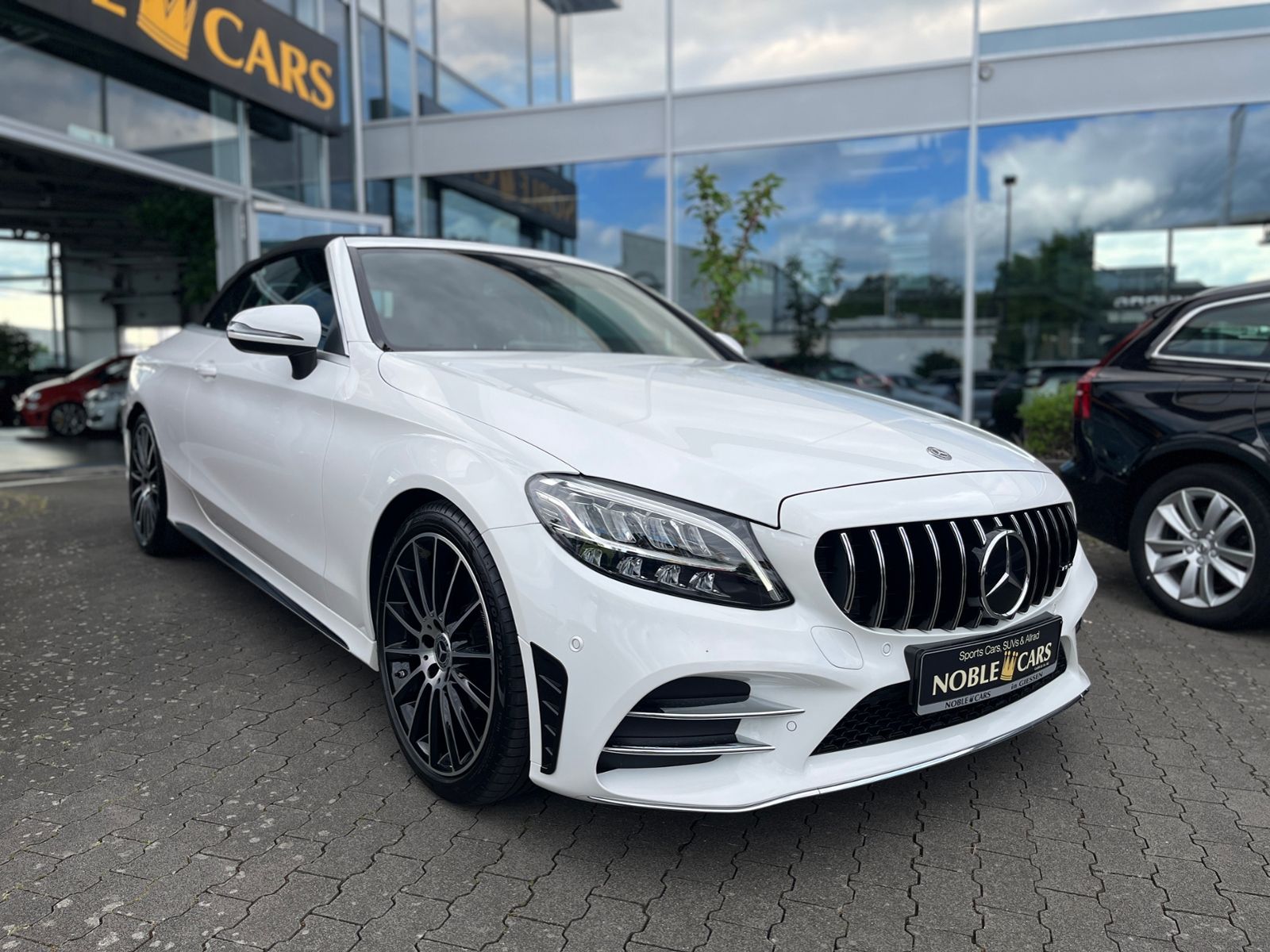 Fahrzeugabbildung Mercedes-Benz C 200 Cabrio AMG Line LED NAV RFK SHZ ALU