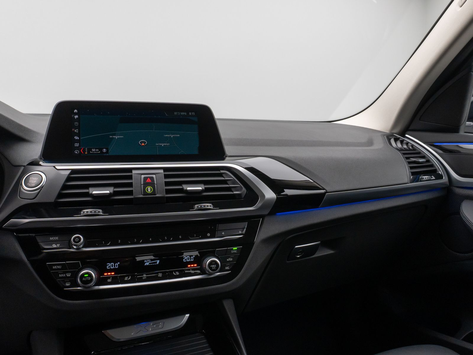 Fahrzeugabbildung BMW X3 xD20d xLine HUD DAB HiFi Lnkrhz Komfort Sport