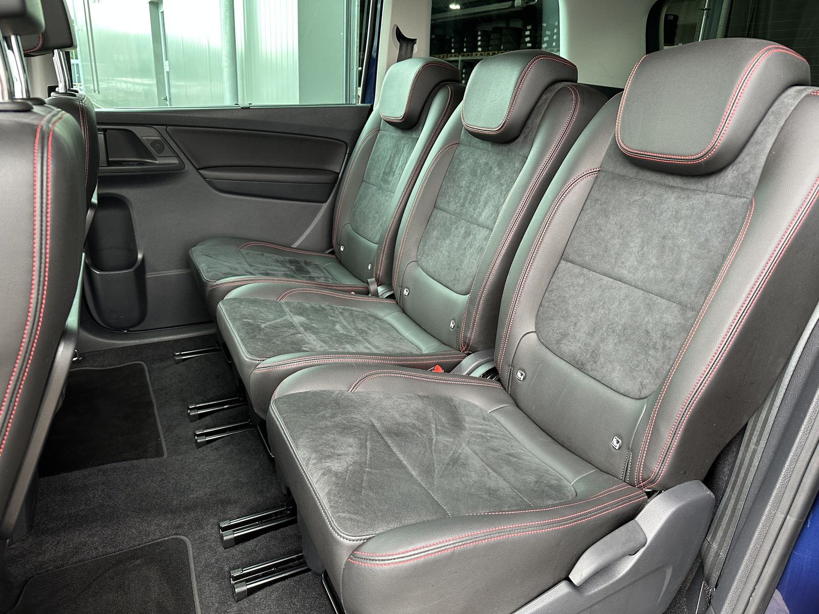 Fahrzeugabbildung SEAT Alhambra 2.0 TDI DSG 4D FR-LINE NAV+XEN+ACC+18ZO