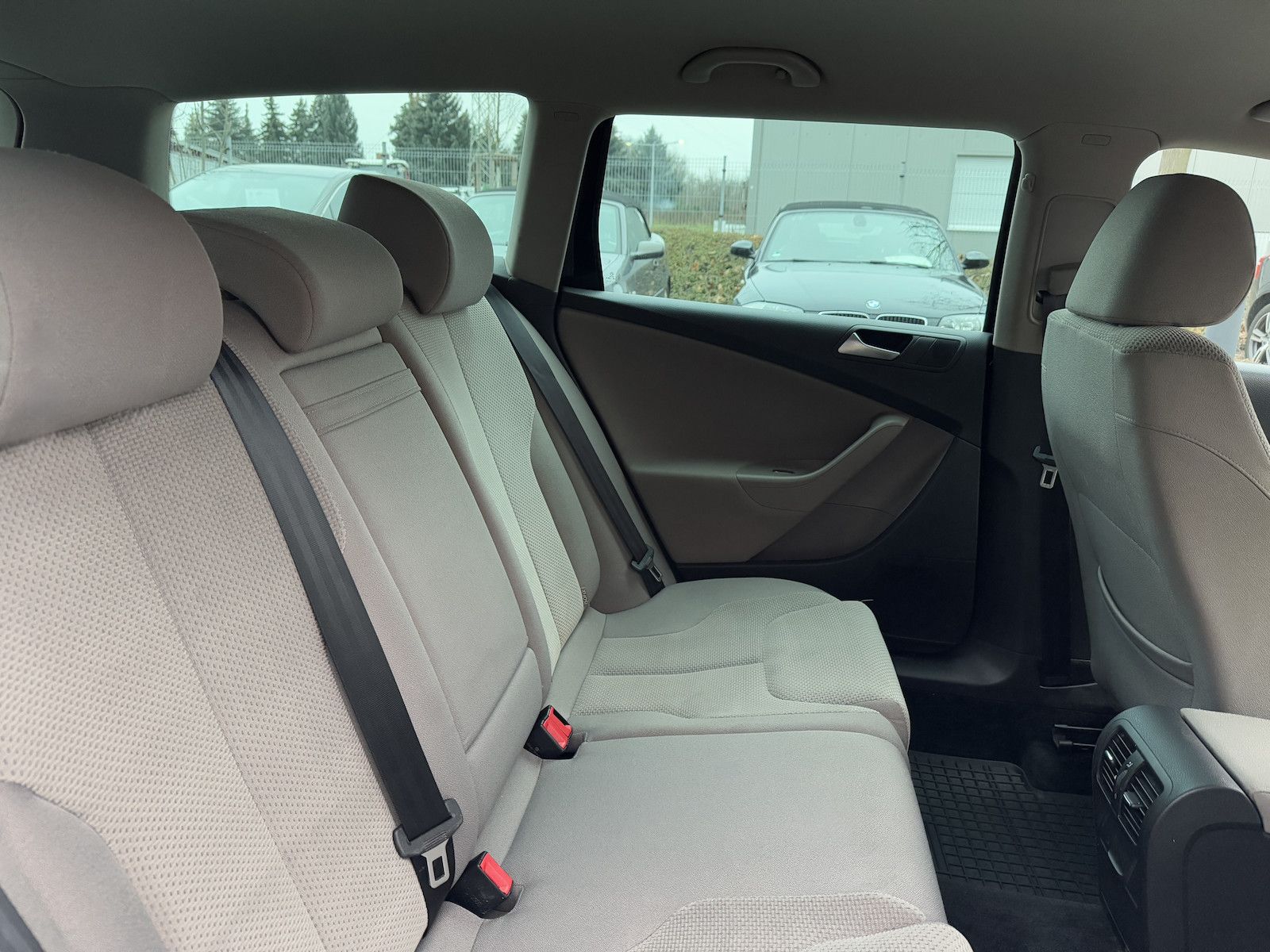 Fahrzeugabbildung Volkswagen Passat Variant 2.0 TDI 170 PS/Xenon/Navi/Ahk