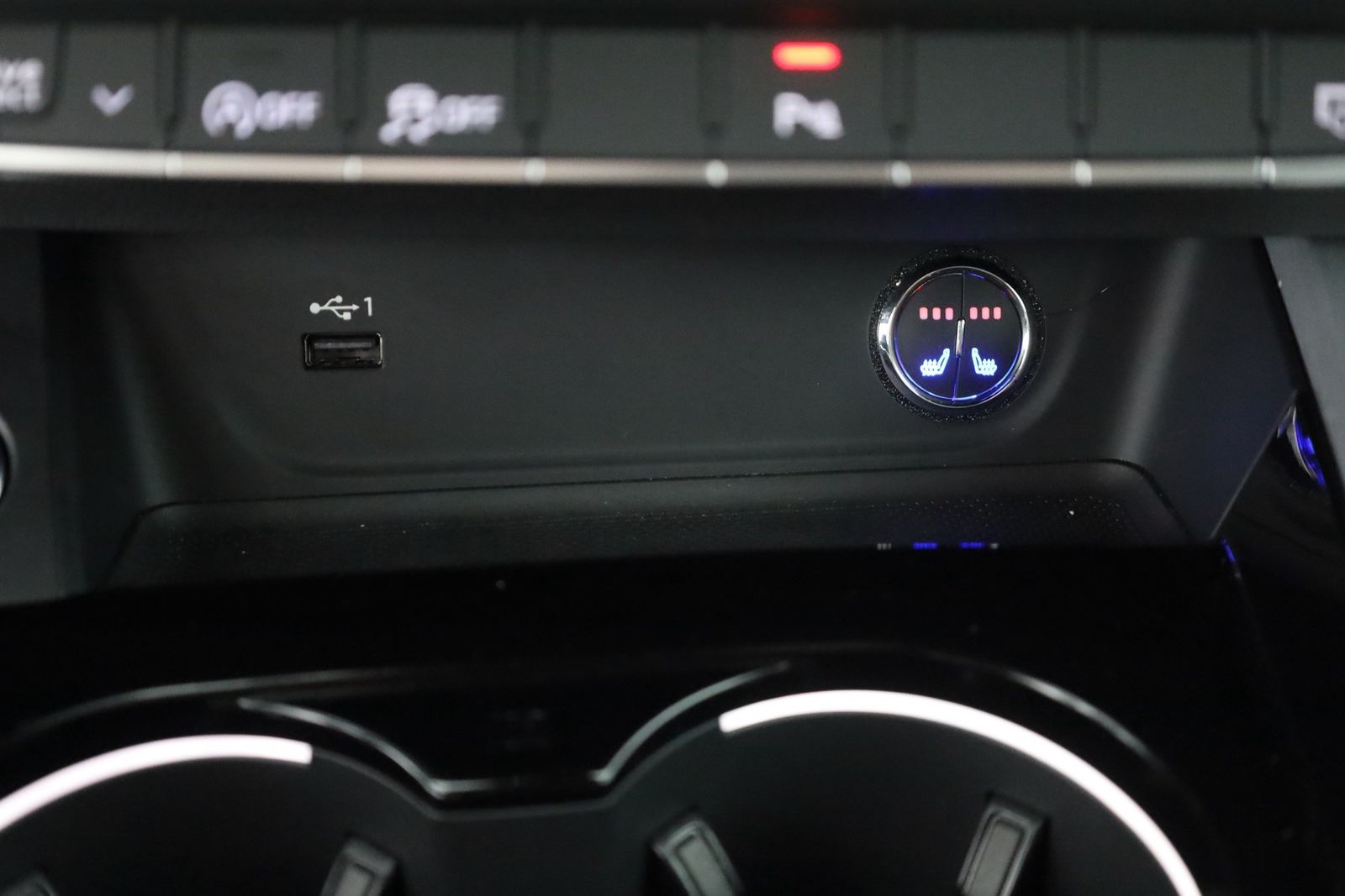 Audi A4 Avant 40 TDI S-Line quattro Aut. LED ACC Navi foto 13