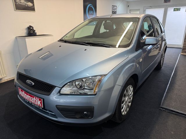 Ford Focus 1,6 Style Automatik mit 93521 km