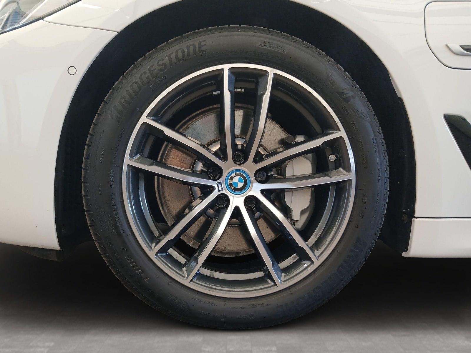 BMW 530e Touring M Sport Laser LiCoProf Head-Up AHK