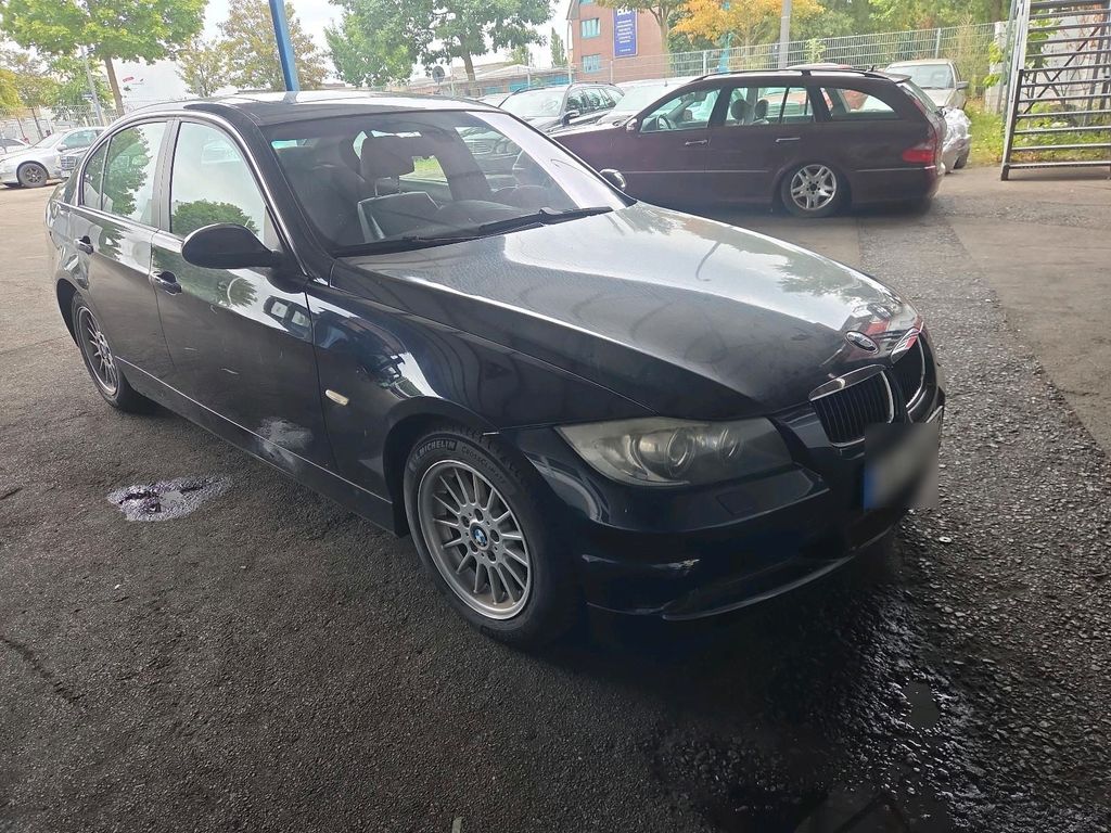 Image of BMW 325