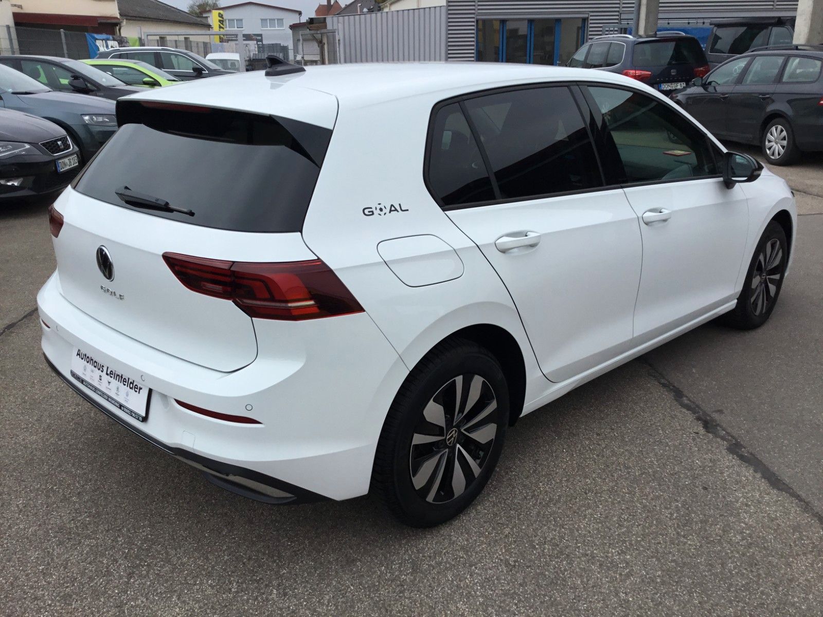 Fahrzeugabbildung Volkswagen Golf Goal 1.5 TSI+LED+Kamera+16"+AppConnect+ACC