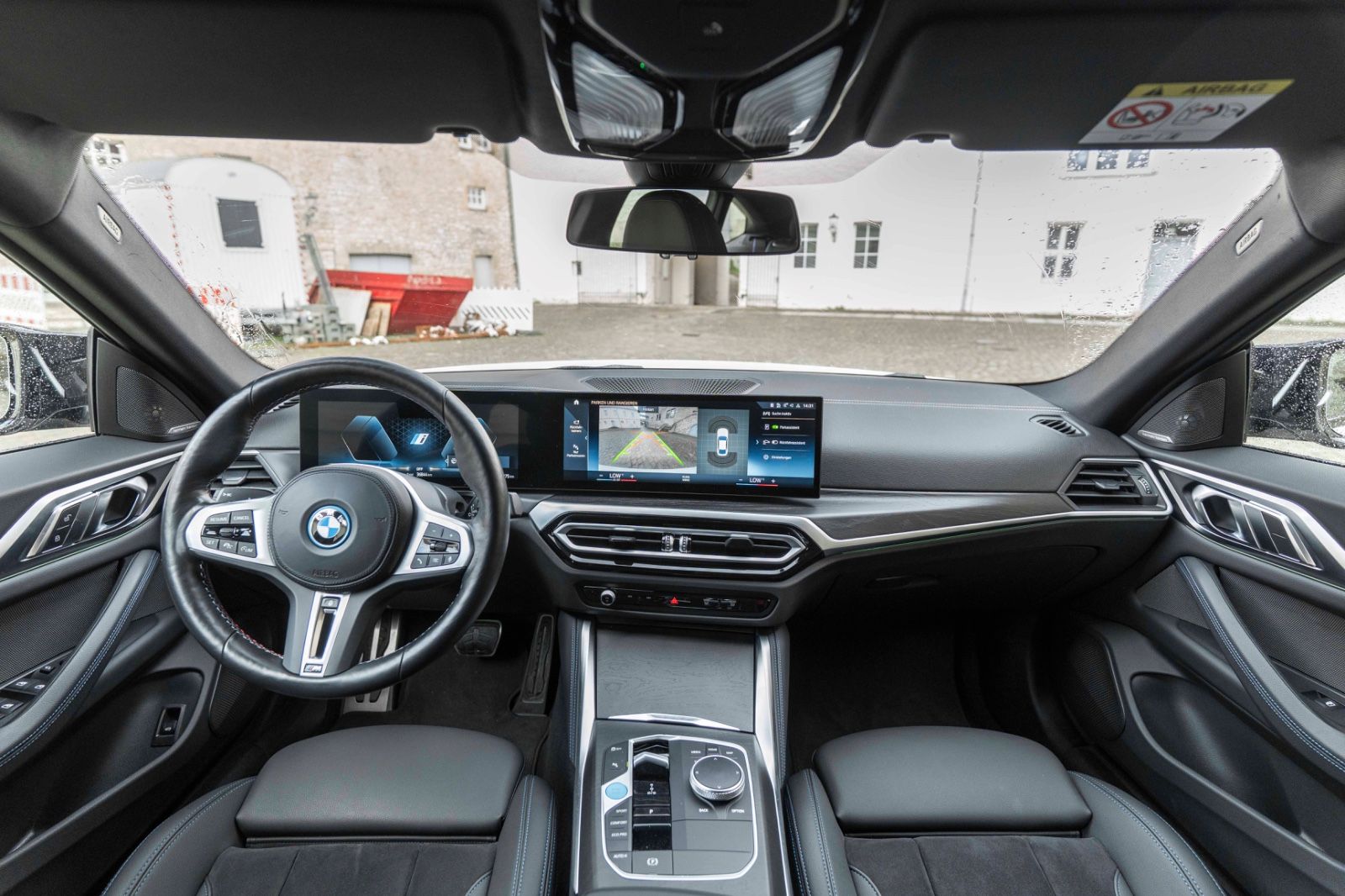 Fahrzeugabbildung BMW i4 M50 GC H&K LASERLICHT KAM CARPLAY ACC M+S