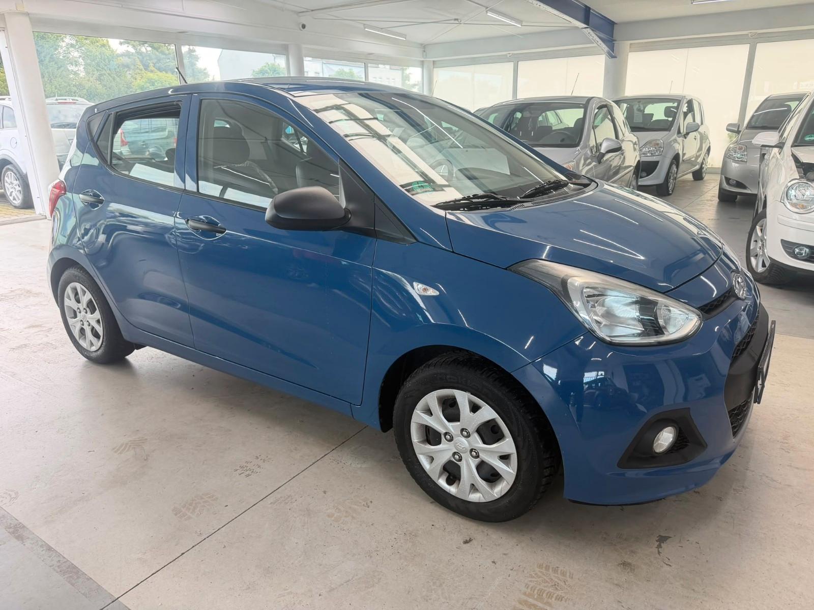Hyundai i10 1.0 FIFA World Cup Edition