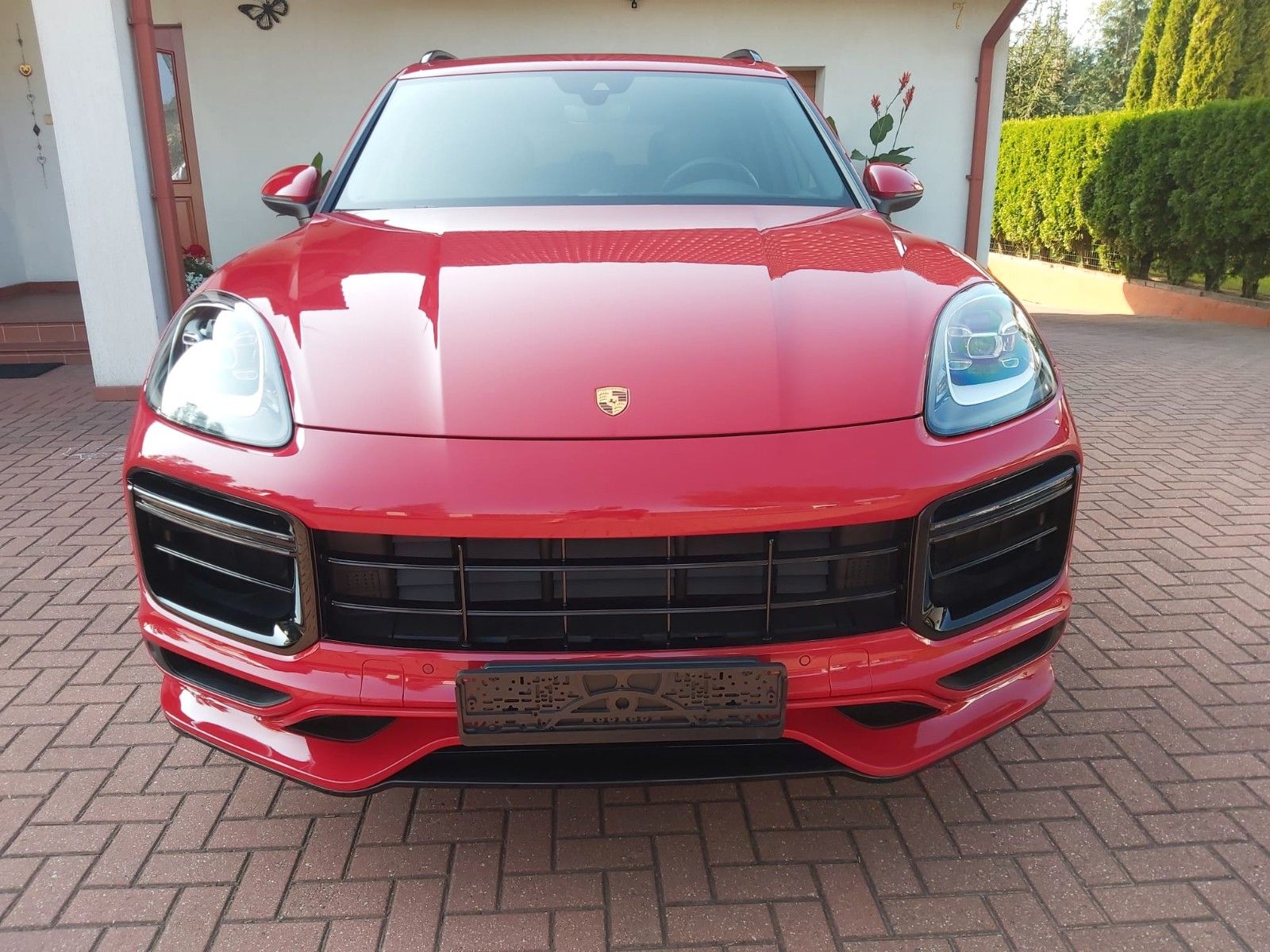 Porsche Cayenne - 1