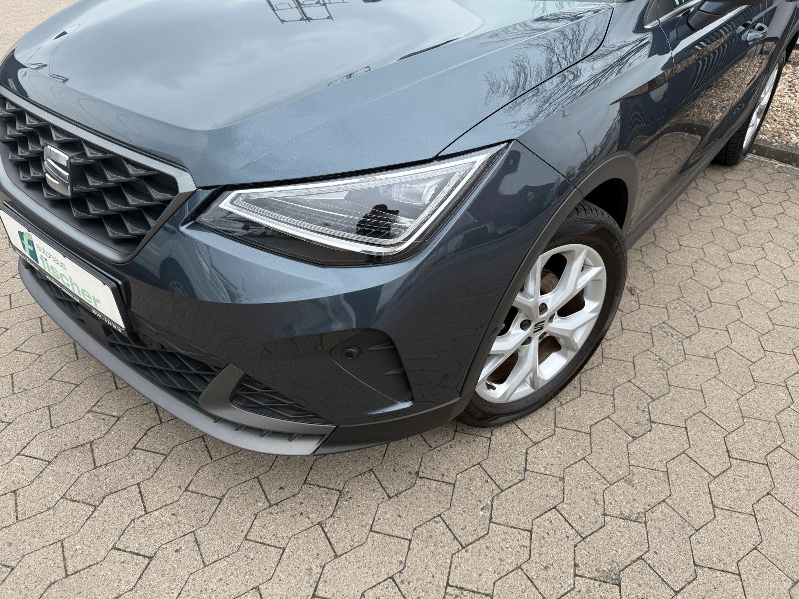 Seat Arona FR Kessy Rüfa Voll-LED Allwetterreifen imagem 3