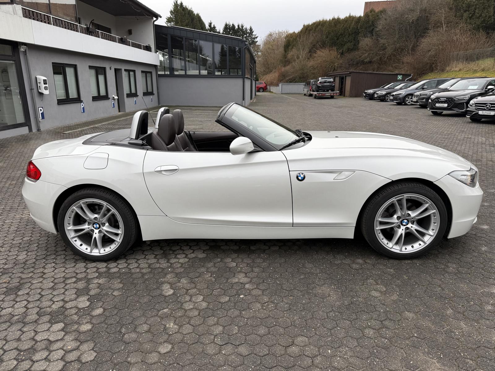 BMW Z4 sDrive20i Design Pure Balance Leder Xenon HiF