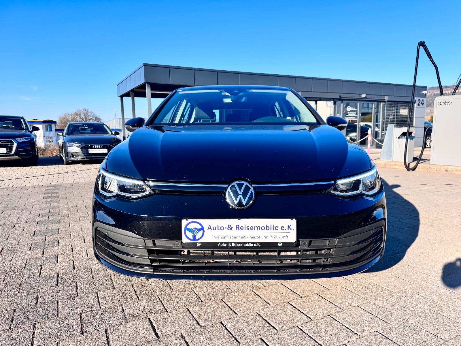 Volkswagen Golf VIII Lim. Life 2.0 TDI /LED/NAVI/AMBIENTE